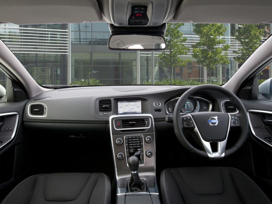 Volvo V60 2013 года  (UK) (фото 14 из 14)